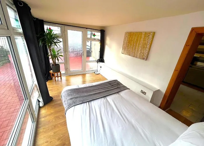 Elegant 2 Bedroom Chalet