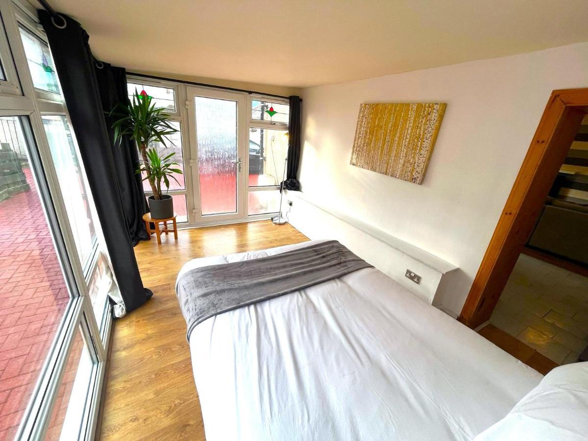 Chalet Elegant 2 Bedroom Edinburgh